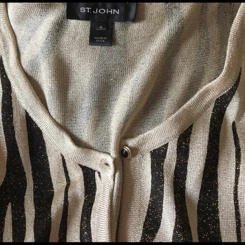 Sweater - Picture 2 of 3
